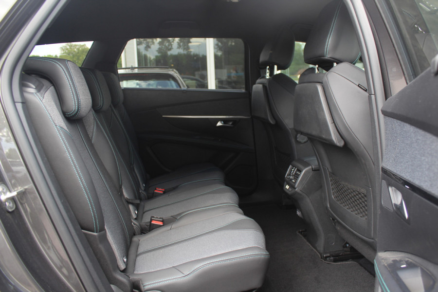 Peugeot 5008 1.2 Hybrid Allure Pack Business 7p. / Camera / Half leder / Navigatie / 18'' / Keyless / Dodehoek / Stoelverwarming / Cruise Control