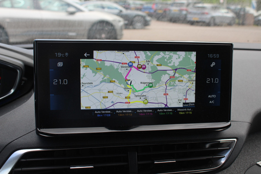 Peugeot 5008 1.2 Hybrid Allure Pack Business 7p. / Camera / Half leder / Navigatie / 18'' / Keyless / Dodehoek / Stoelverwarming / Cruise Control