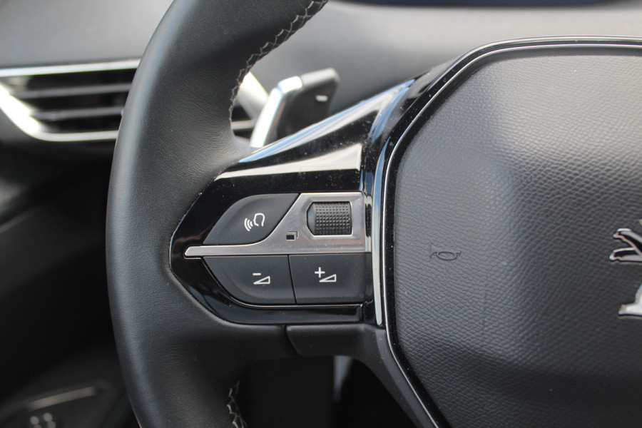 Peugeot 5008 1.2 Hybrid Allure Pack Business 7p. / Camera / Half leder / Navigatie / 18'' / Keyless / Dodehoek / Stoelverwarming / Cruise Control