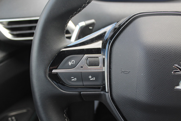 Peugeot 5008 1.2 Hybrid Allure Pack Business 7p. / Camera / Half leder / Navigatie / 18'' / Keyless / Dodehoek / Stoelverwarming / Cruise Control
