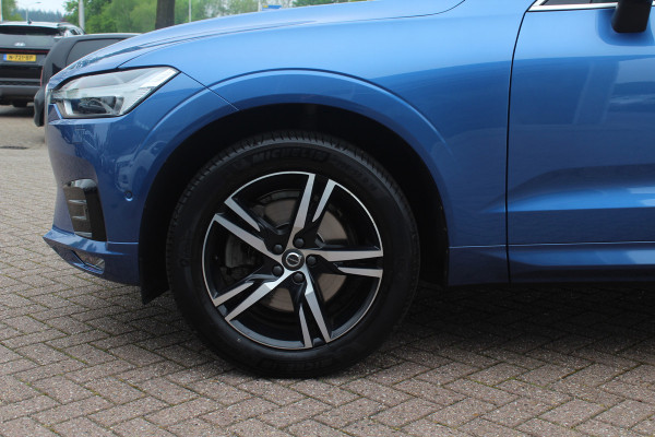 Volvo XC60 2.0 T4 R-Design / 360Camera / Leder&Alcantara / 20'' / Navigatie / Dodehoek / DAB / Cruise Control