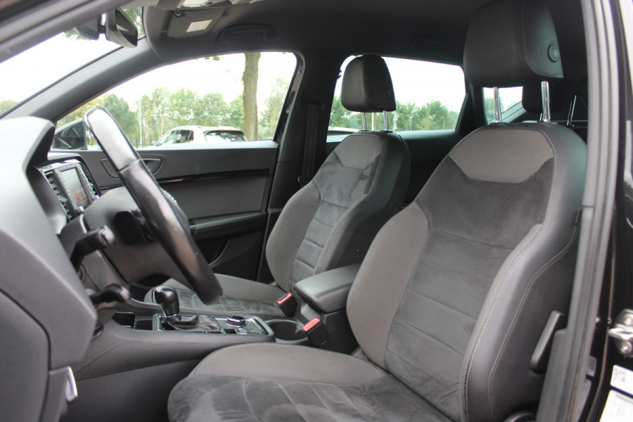 Seat Ateca 1.4 EcoTSI Xcellence / Camera / Navigatie / Cruise Control / LED Koplampen / 18'' / Getint glas