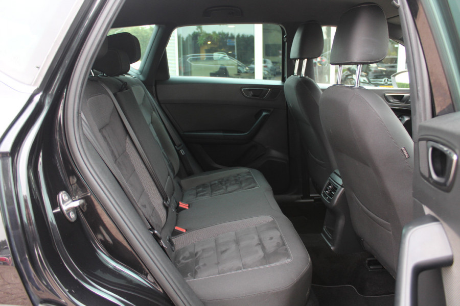 Seat Ateca 1.4 EcoTSI Xcellence / Camera / Navigatie / Cruise Control / LED Koplampen / 18'' / Getint glas