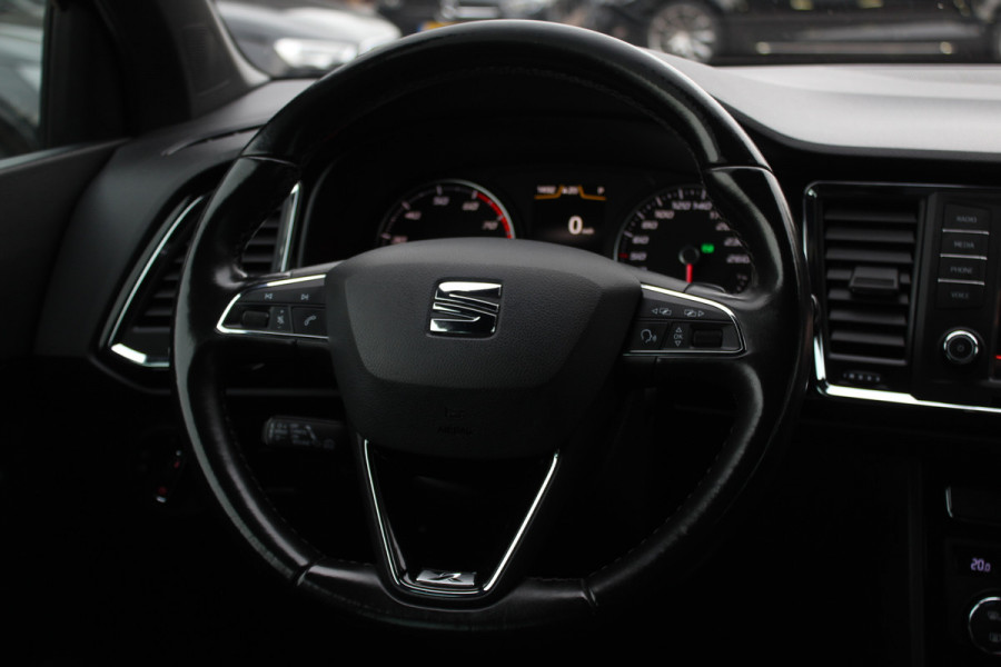Seat Ateca 1.4 EcoTSI Xcellence / Camera / Navigatie / Cruise Control / LED Koplampen / 18'' / Getint glas