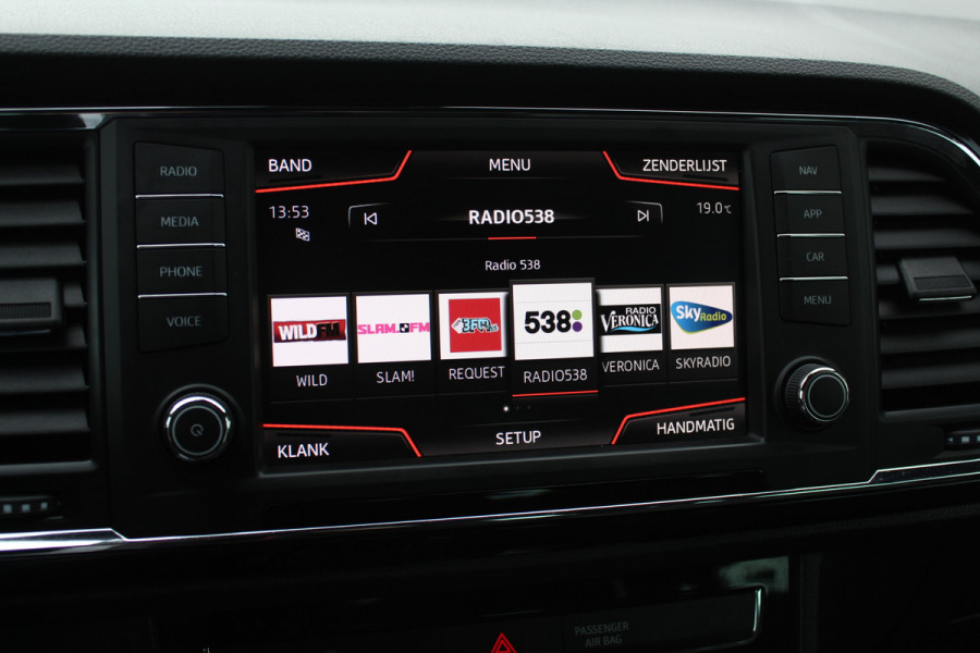 Seat Ateca 1.4 EcoTSI Xcellence / Camera / Navigatie / Cruise Control / LED Koplampen / 18'' / Getint glas