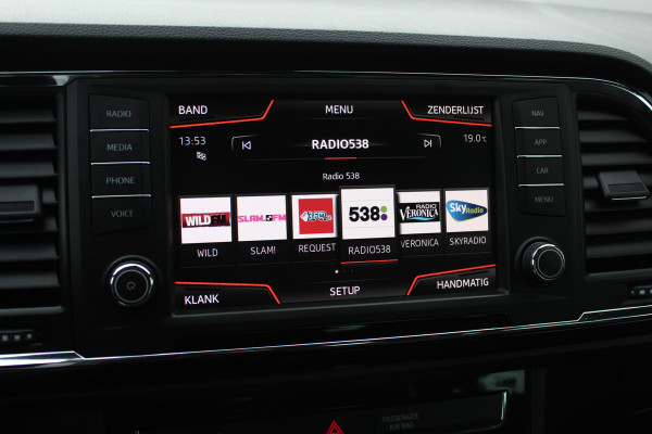 Seat Ateca 1.4 EcoTSI Xcellence / Camera / Navigatie / Cruise Control / LED Koplampen / 18'' / Getint glas