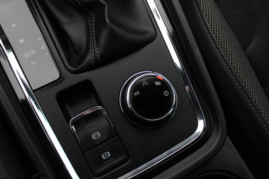Seat Ateca 1.4 EcoTSI Xcellence / Camera / Navigatie / Cruise Control / LED Koplampen / 18'' / Getint glas