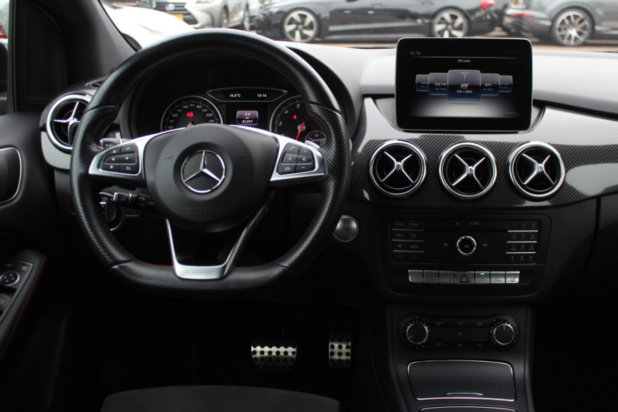 Mercedes-Benz B-Klasse 180 Business Solution AMG Upgrade Edition / Camera / Navigatie / 18'' / Stoelverwarming / Cruise Control