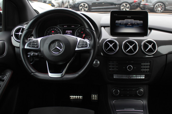 Mercedes-Benz B-Klasse 180 Business Solution AMG Upgrade Edition / Camera / Navigatie / 18'' / Stoelverwarming / Cruise Control