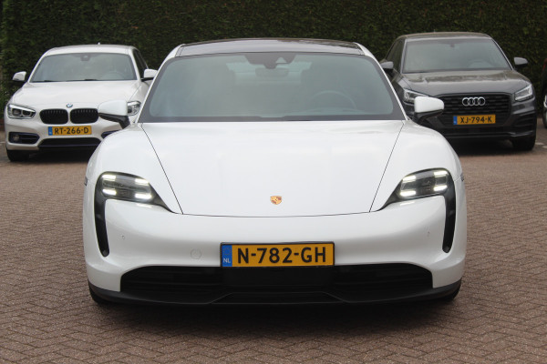 Porsche Taycan 79 kWh / SoH 95% / Panoramadak / Leder / Parkeerhulp V+A / 19'' / Stoelverwarming / DAB / Cruise Control