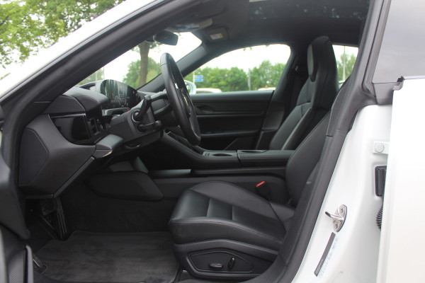 Porsche Taycan 79 kWh / SoH 95% / Panoramadak / Leder / Parkeerhulp V+A / 19'' / Stoelverwarming / DAB / Cruise Control
