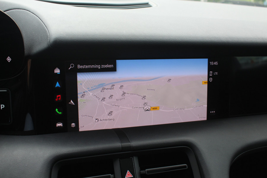 Porsche Taycan 79 kWh / SoH 95% / Panoramadak / Leder / Parkeerhulp V+A / 19'' / Stoelverwarming / DAB / Cruise Control