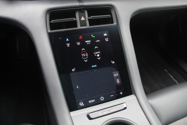 Porsche Taycan 79 kWh / SoH 95% / Panoramadak / Leder / Parkeerhulp V+A / 19'' / Stoelverwarming / DAB / Cruise Control