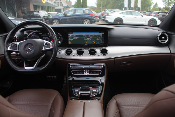 Mercedes-Benz E-Klasse Estate AMG 43 4MATIC Premium Plus / Panoramadak / 360Camera / Leder / Memory seats / 19'' / Luchtvering / Navigatie / Stoelverwarming