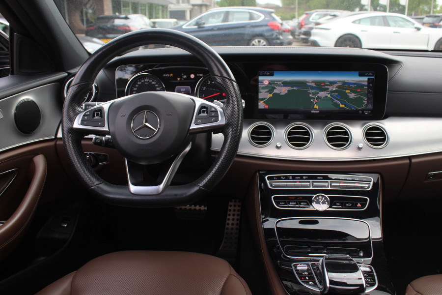 Mercedes-Benz E-Klasse Estate AMG 43 4MATIC Premium Plus / Panoramadak / 360Camera / Leder / Memory seats / 19'' / Luchtvering / Navigatie / Stoelverwarming
