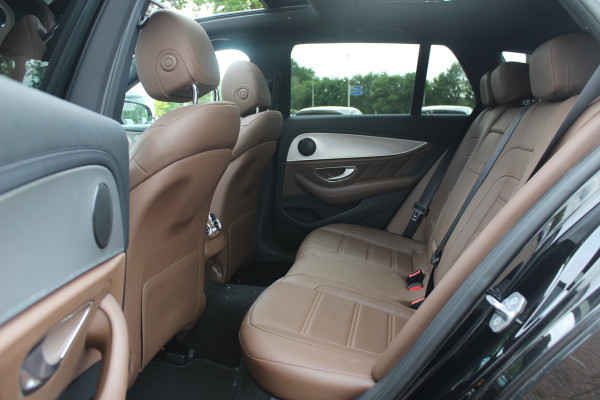 Mercedes-Benz E-Klasse Estate AMG 43 4MATIC Premium Plus / Panoramadak / 360Camera / Leder / Memory seats / 19'' / Luchtvering / Navigatie / Stoelverwarming