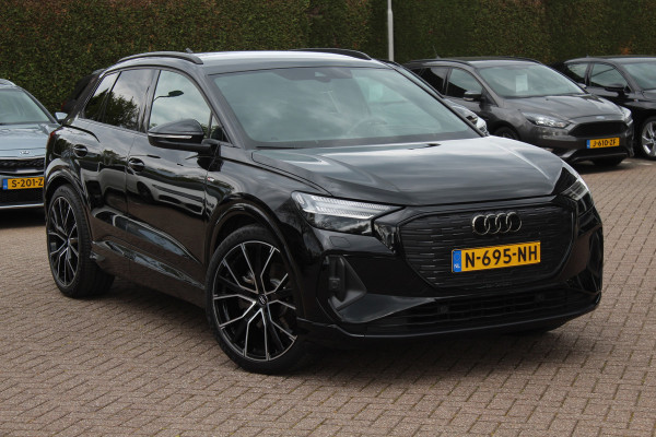 Audi Q4 e-tron 50 quattro Launch edition S Competition 77 kWh / SoH 95% / Camera / Head-up / 20'' / Keyless / RS Seats / Sonos audio / Stoelverwarming / Dodehoek / DAB / ACC / Warmtepomp