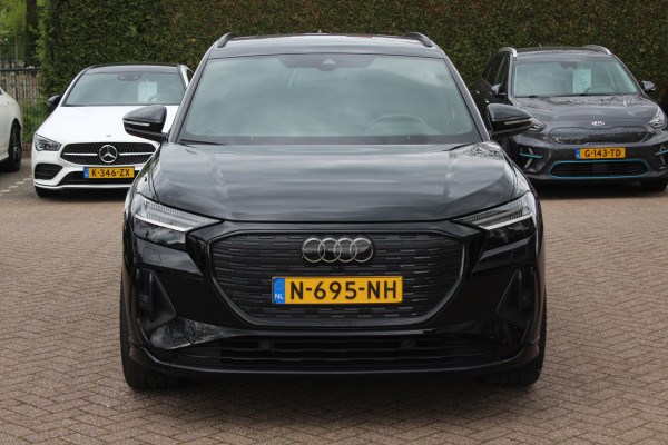 Audi Q4 e-tron 50 quattro Launch edition S Competition 77 kWh / SoH 95% / Camera / Head-up / 20'' / Keyless / RS Seats / Sonos audio / Stoelverwarming / Dodehoek / DAB / ACC / Warmtepomp