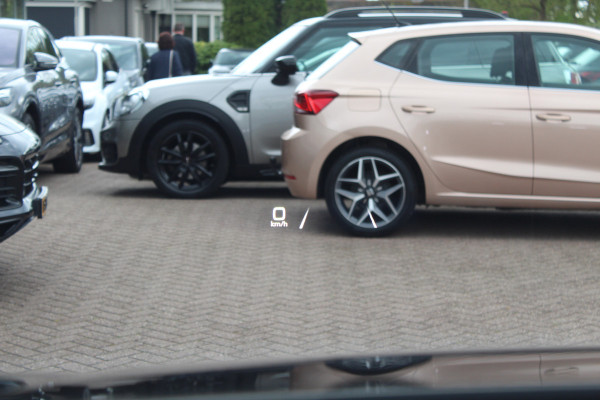 Audi Q4 e-tron 50 quattro Launch edition S Competition 77 kWh / SoH 95% / Camera / Head-up / 20'' / Keyless / RS Seats / Sonos audio / Stoelverwarming / Dodehoek / DAB / ACC / Warmtepomp