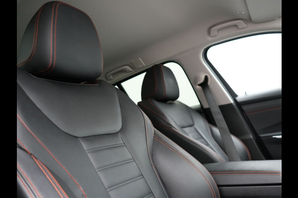 BMW 3 Serie Touring 330e Sportline Plug In Hybrid 293pk PHEV | Trekhaak af Fabriek | Laser LED | Head Up | Lederen Sportstoelen Verwarmd | Harman Kardon | Apple Carplay | Keyless |