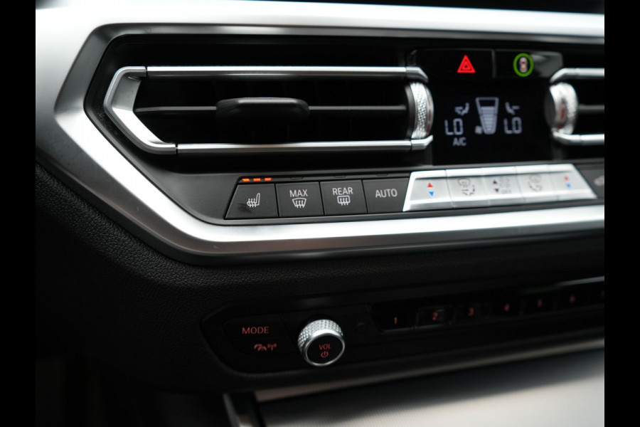 BMW 3 Serie Touring 330e Sportline Plug In Hybrid 293pk PHEV | Trekhaak af Fabriek | Laser LED | Head Up | Lederen Sportstoelen Verwarmd | Harman Kardon | Apple Carplay | Keyless |