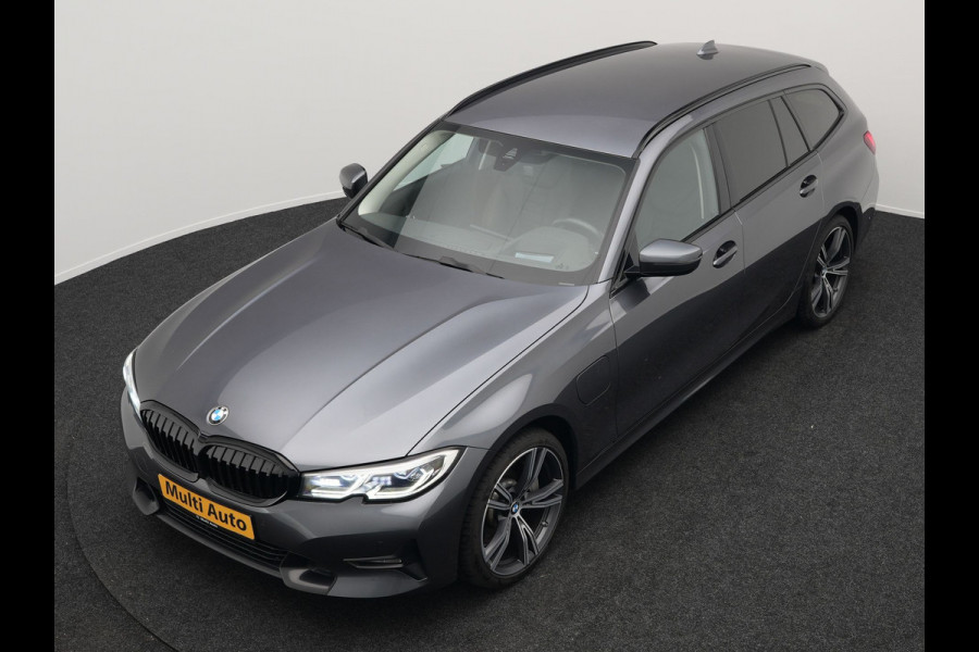 BMW 3 Serie Touring 330e Sportline Plug In Hybrid 293pk PHEV | Trekhaak af Fabriek | Laser LED | Head Up | Lederen Sportstoelen Verwarmd | Harman Kardon | Apple Carplay | Keyless |