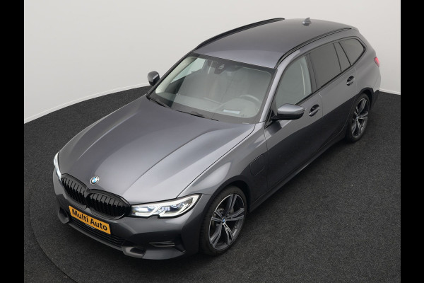 BMW 3 Serie Touring 330e Sportline Plug In Hybrid 293pk PHEV | Trekhaak af Fabriek | Laser LED | Head Up | Lederen Sportstoelen Verwarmd | Harman Kardon | Apple Carplay | Keyless |