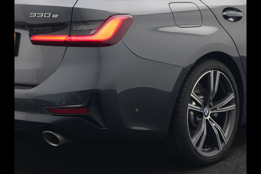 BMW 3 Serie Touring 330e Sportline Plug In Hybrid 293pk PHEV | Trekhaak af Fabriek | Laser LED | Head Up | Lederen Sportstoelen Verwarmd | Harman Kardon | Apple Carplay | Keyless |
