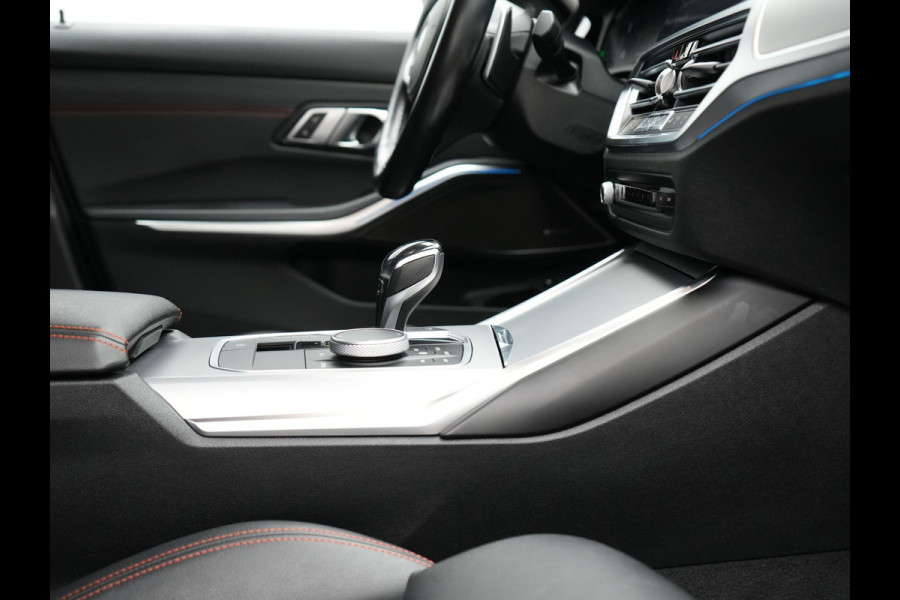 BMW 3 Serie Touring 330e Sportline Plug In Hybrid 293pk PHEV | Trekhaak af Fabriek | Laser LED | Head Up | Lederen Sportstoelen Verwarmd | Harman Kardon | Apple Carplay | Keyless |