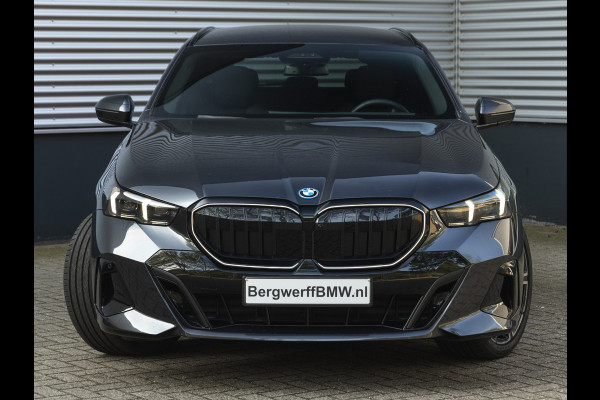 BMW 5 Serie Touring 530e M-Sport Pro - Trekhaak - Driving Ass Prof - Stoelventilatie - Head-up