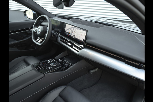 BMW 5 Serie Touring 530e M-Sport Pro - Trekhaak - Driving Ass Prof - Stoelventilatie - Head-up
