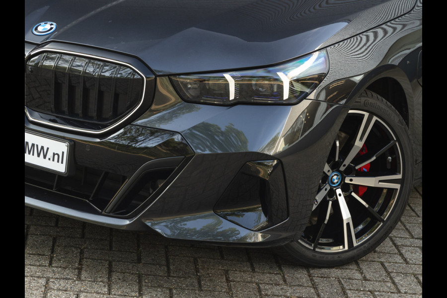 BMW 5 Serie Touring 530e M-Sport Pro - Trekhaak - Driving Ass Prof - Stoelventilatie - Head-up