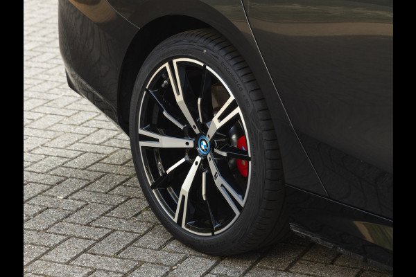 BMW 5 Serie Touring 530e M-Sport Pro - Trekhaak - Driving Ass Prof - Stoelventilatie - Head-up