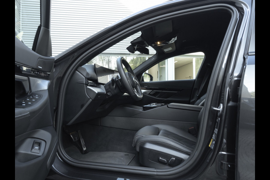 BMW 5 Serie Touring 530e M-Sport Pro - Trekhaak - Driving Ass Prof - Stoelventilatie - Head-up