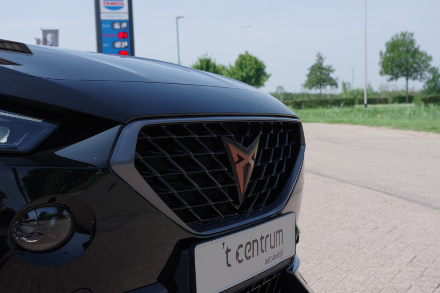 CUPRA Formentor 1.4 e-Hybrid VZ 245 PK Copper Edition PHEV, Groot-Navigatie, Adap. Cruise Control, Camera