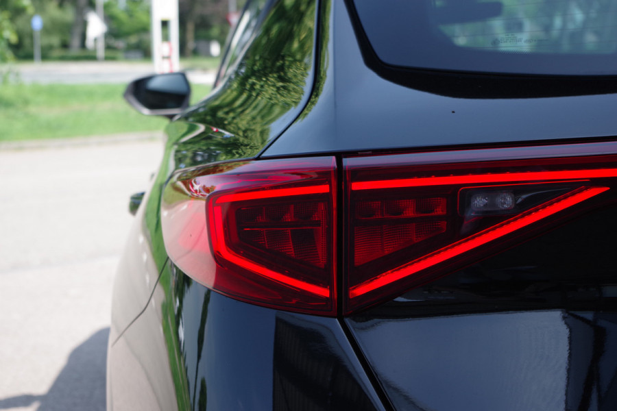 CUPRA Formentor 1.4 e-Hybrid VZ 245 PK Copper Edition PHEV, Groot-Navigatie, Adap. Cruise Control, Camera