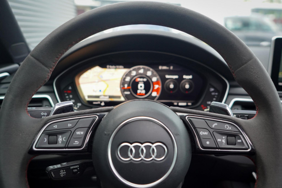 Audi A5 Coupé 2.9 TFSI RS 5 quattro Audi RS5 Coupé 2.9 TFSI A5 quattro / Miltek / Pano / ACC