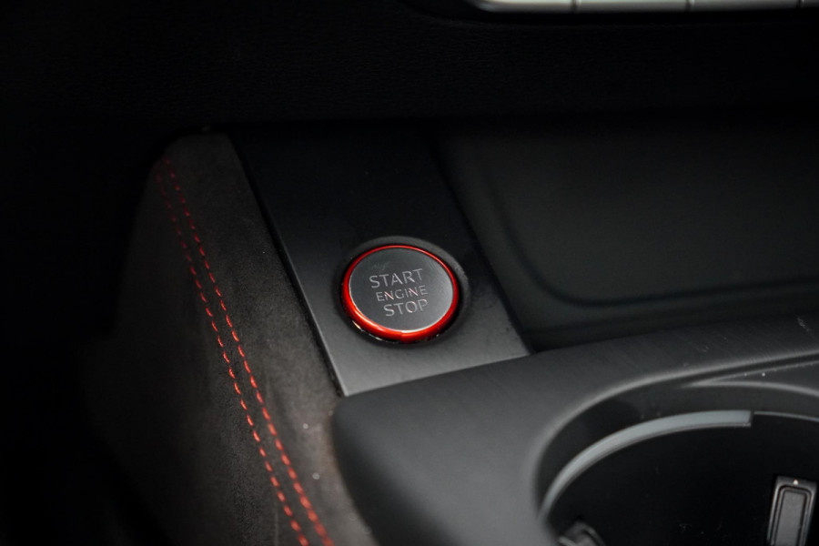 Audi A5 Coupé 2.9 TFSI RS 5 quattro Audi RS5 Coupé 2.9 TFSI A5 quattro / Miltek / Pano / ACC