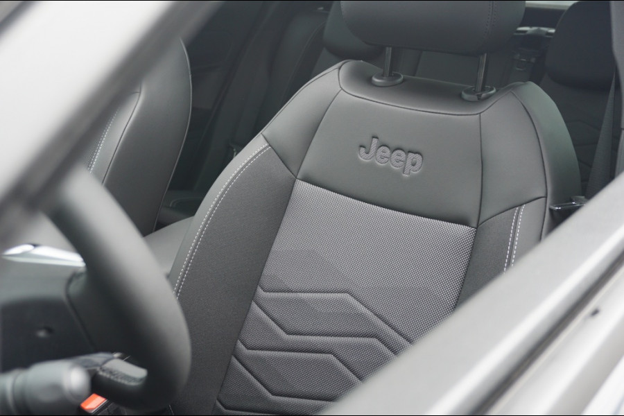 Jeep Avenger 100PK Summit SCHUIFDAK | ELEK.KLEP | WINTERPACK | € 5.468 KORTIN