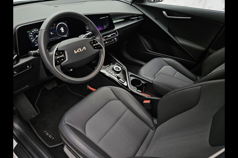 Kia Niro EV DynamicLine 64.8 kWh Gratis Laadpaal | Adapt. Cruise | Camera | Climate Control | Carplay/Android Auto |