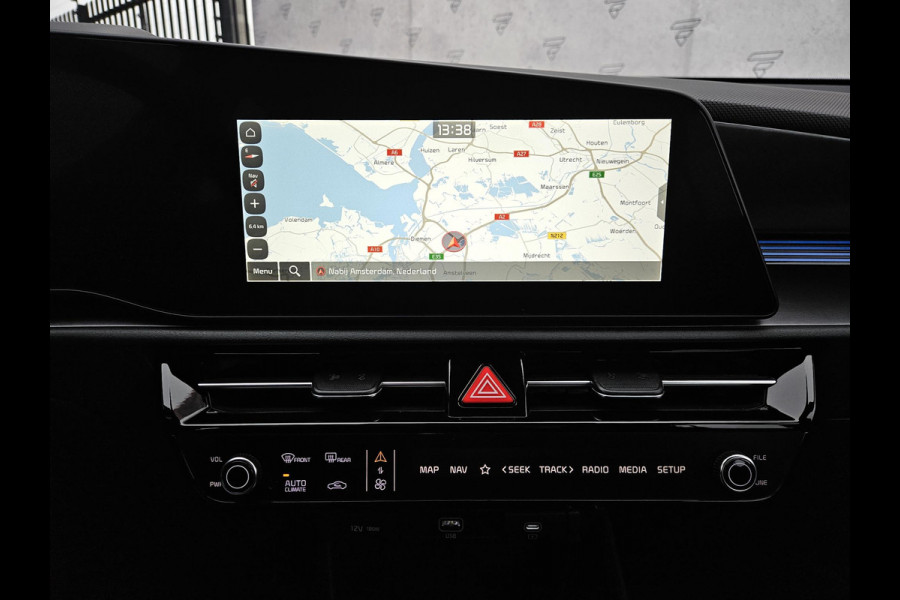 Kia Niro EV DynamicLine 64.8 kWh Gratis Laadpaal | Adapt. Cruise | Camera | Climate Control | Carplay/Android Auto |