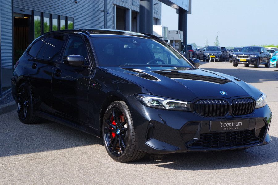 BMW 3 Serie Touring 330e xDrive 293 PK M-Sport Pro, Panoramadak, Elek. Trekhaak, Camera