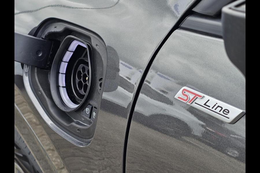 Ford Kuga 2.5 PHEV ST-Line | Winter Pack | Camera | Magnetic | Digitaal dashboard | Full led | Fabrieksgarantie tot 03-2029!