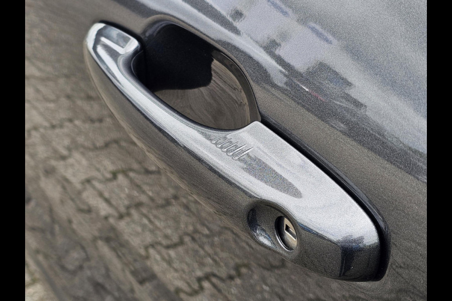 Ford Kuga 2.5 PHEV ST-Line | Winter Pack | Camera | Magnetic | Digitaal dashboard | Full led | Fabrieksgarantie tot 03-2029!