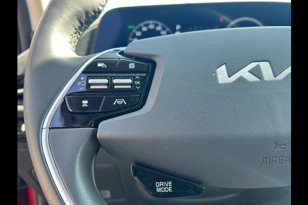 Kia Niro EV DynamicPlusLine 64.8 kWh Gratis Laadpaal | HUD | Cruise | Camera | Open Dak | Stoel & Stuurverwarming | Key-Less | H-Leder |