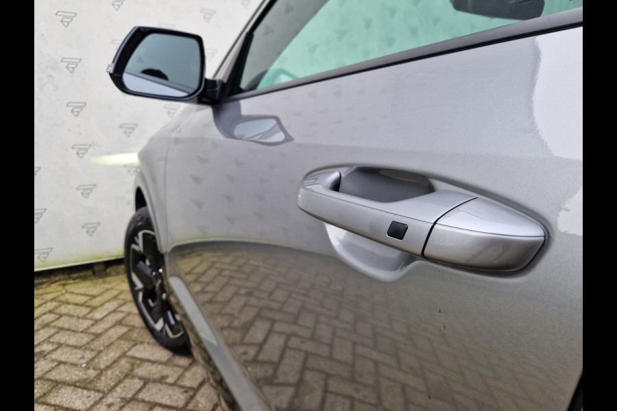 Kia Niro EV DynamicPlusLine 64.8 kWh Gratis Laadpaal | Open Dak | LED | Key-Less | BSD | HUD | Camera |