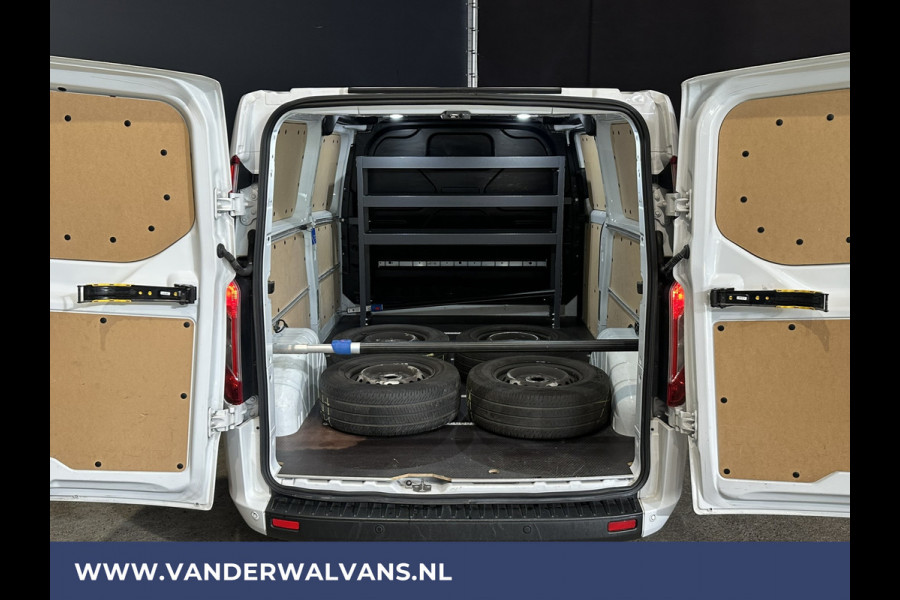 Ford Transit Custom 2.0 TDCI L2H1 Euro6 Airco | Navigatie | Camera | LED | Cruisecontrol | Verwarmde voorruit 2800kg trekvermogen, Stoelverwarming, Parkeersensoren, Bijrijdersbank