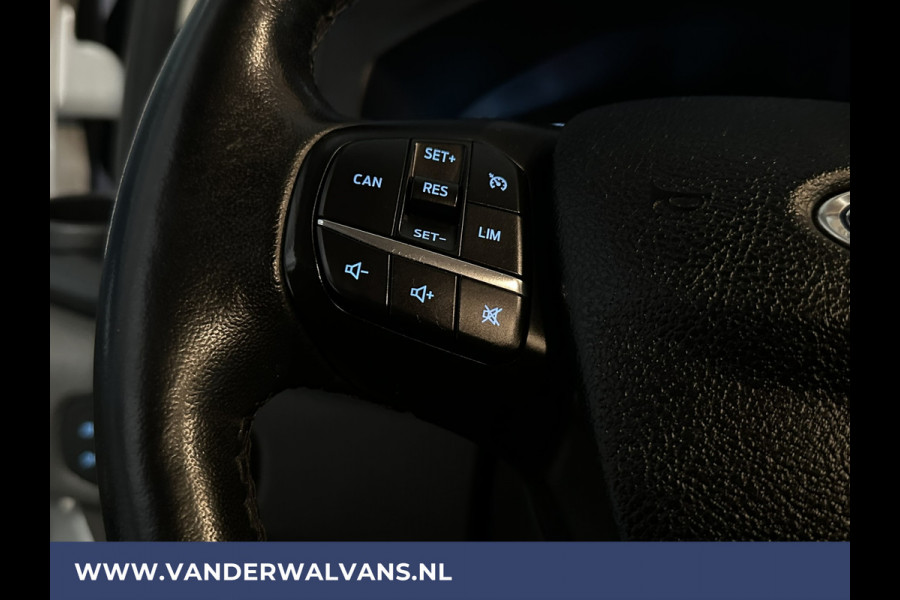 Ford Transit Custom 2.0 TDCI L2H1 Euro6 Airco | Navigatie | Camera | LED | Cruisecontrol | Verwarmde voorruit 2800kg trekvermogen, Stoelverwarming, Parkeersensoren, Bijrijdersbank