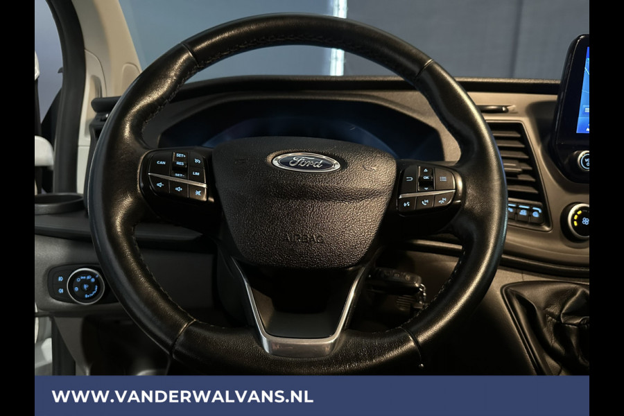 Ford Transit Custom 2.0 TDCI L2H1 Euro6 Airco | Navigatie | Camera | LED | Cruisecontrol | Verwarmde voorruit 2800kg trekvermogen, Stoelverwarming, Parkeersensoren, Bijrijdersbank