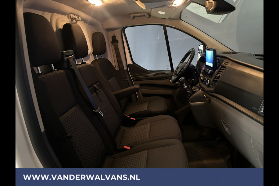 Ford Transit Custom 2.0 TDCI L2H1 Euro6 Airco | Navigatie | Camera | LED | Cruisecontrol | Verwarmde voorruit 2800kg trekvermogen, Stoelverwarming, Parkeersensoren, Bijrijdersbank